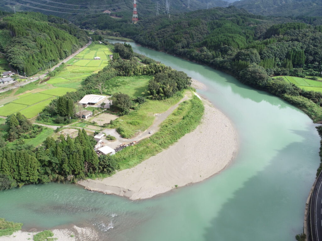 令和　６年度防安総小第８４０－１０－３号耳川鹿瀬地区　河道掘削工事画像2