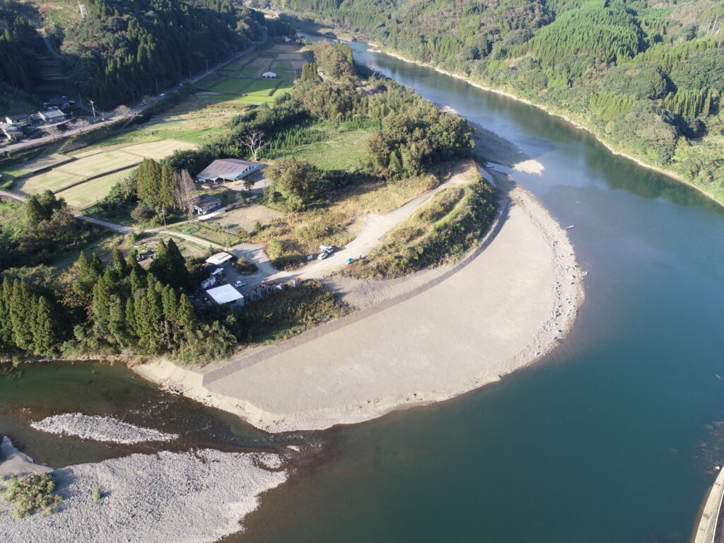 令和　６年度防安総小第８４０－１０－３号耳川鹿瀬地区　河道掘削工事画像1