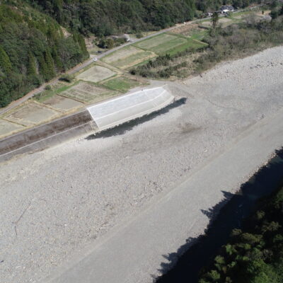 令和　６年度防安総小第８４０－１０－３号耳川鹿瀬地区　河道掘削工事画像4