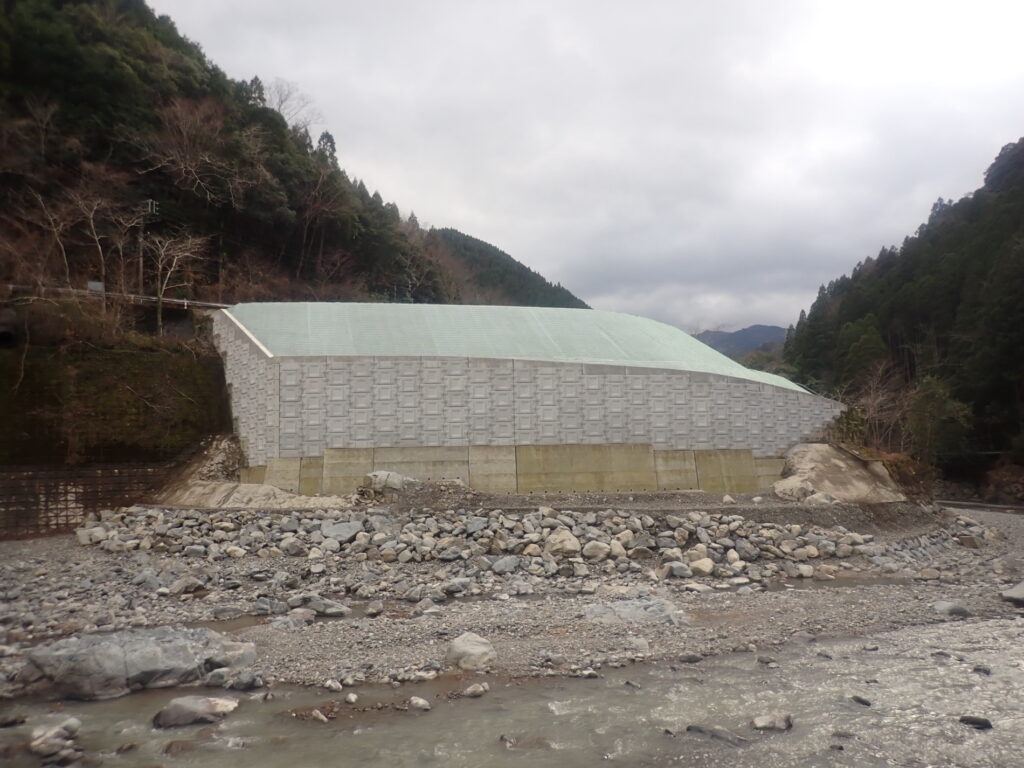 令和５年度４河川災第５９９－１号十根川　久津の元地区　河川災害復旧工事画像2